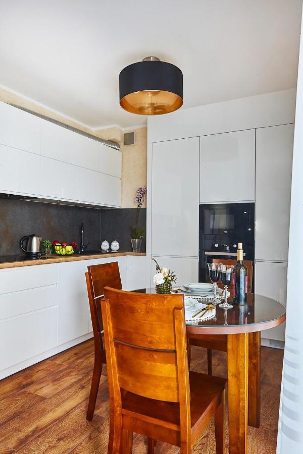 Apartament Gold Bielsko-Biala Bagian luar foto