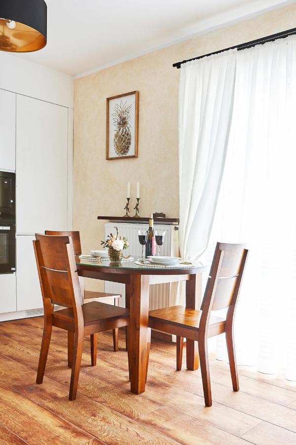 Apartament Gold Bielsko-Biala Bagian luar foto