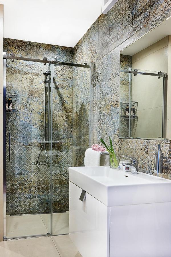 Apartament Gold Bielsko-Biala Bagian luar foto